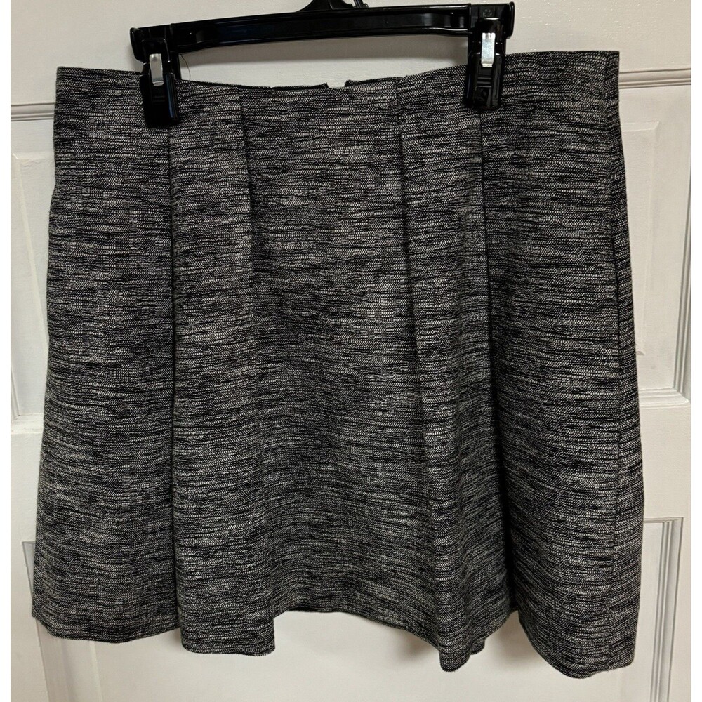 Madewell Skirt Women's Size 4 Back Zip Black/White Static Pattern Short